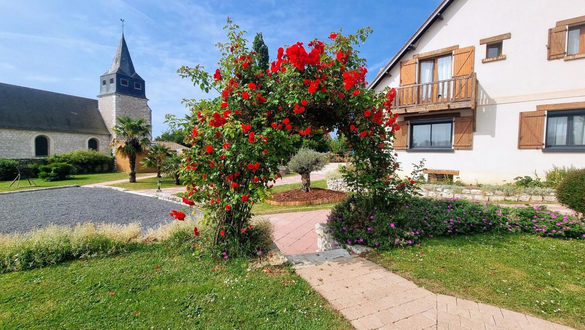 Bed and breakfast Le Bois aux Cerfs Extérieur photo